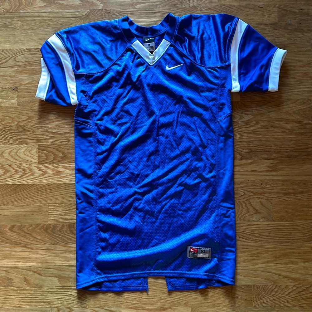 Nike Boys XL Blue Mesh Football Jersey 🏈